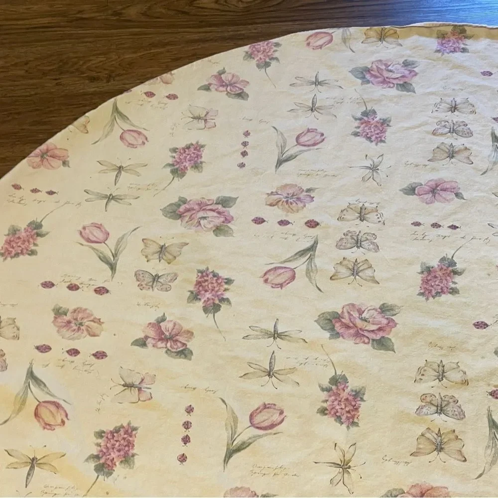 Vintage Floral Oval Tablecloth Butterflies Flowers Ladybugs White Pink Green